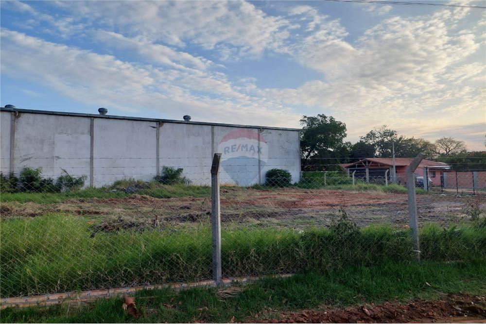 VENDO TERRENO EN LUQUE LAURELTY - 2