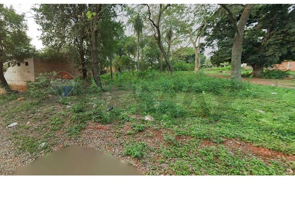 HERMOSA ESQUINA DE 530m² EN LUQUE - 3