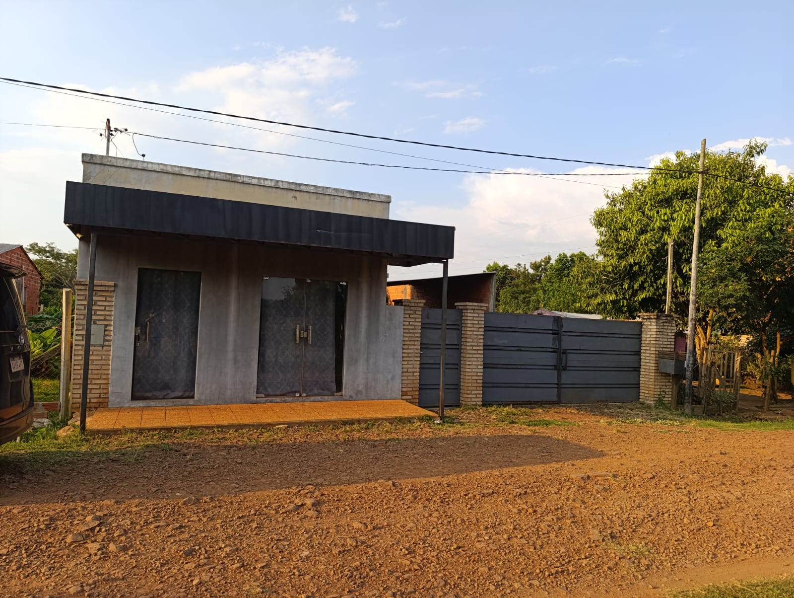 🏡 CASA EN BARRIO LA ESPERANZA – IDEAL PARA VIVIR + NEGOCIO - 1