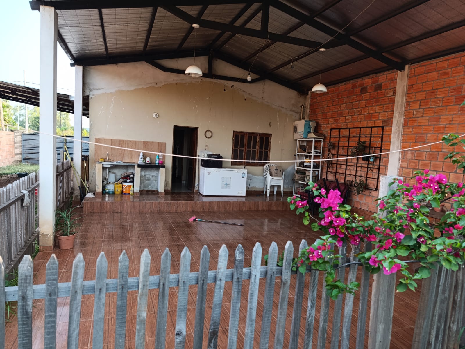 🏡 CASA EN BARRIO LA ESPERANZA – IDEAL PARA VIVIR + NEGOCIO - 2
