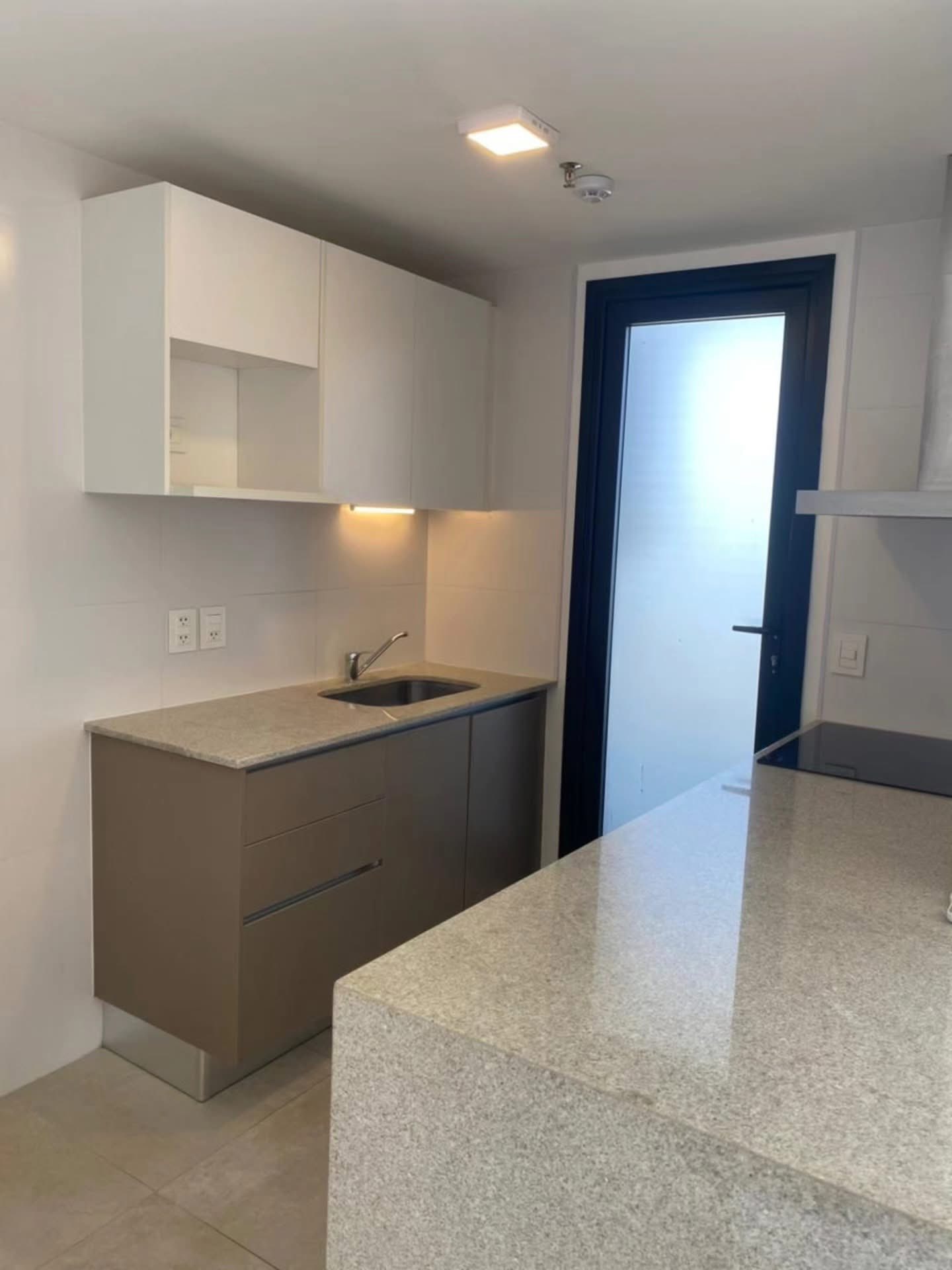 📍 Av. Santísima Trinidad | Ubicación privilegiada Viví la experiencia de un estilo de vida exclusivo en este elegante d - imagen 2