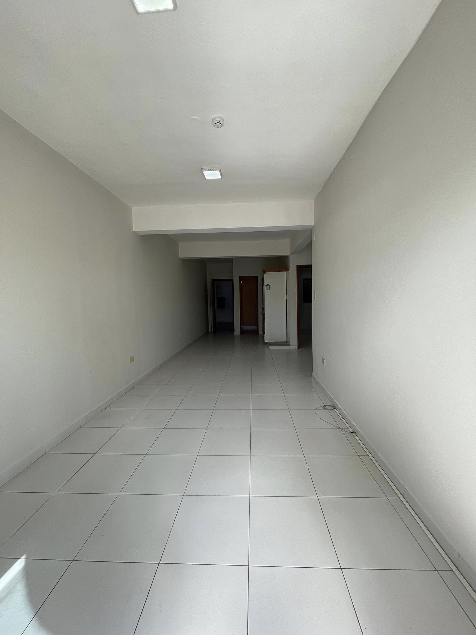 ⭕Alquile un hermoso apartamento a un paso de la Avda. Von Polesky, cerca del Hipermercado Luisito. 🏢 - 4