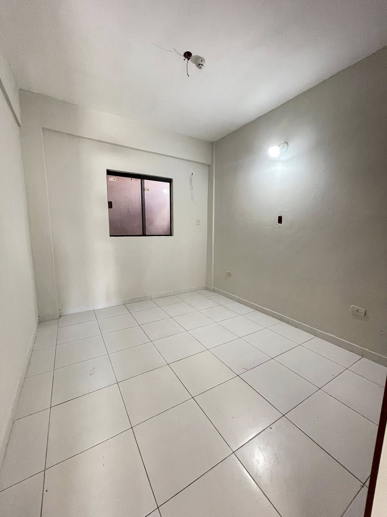 ⭕Alquile un hermoso apartamento a un paso de la Avda. Von Polesky, cerca del Hipermercado Luisito. 🏢 - 5