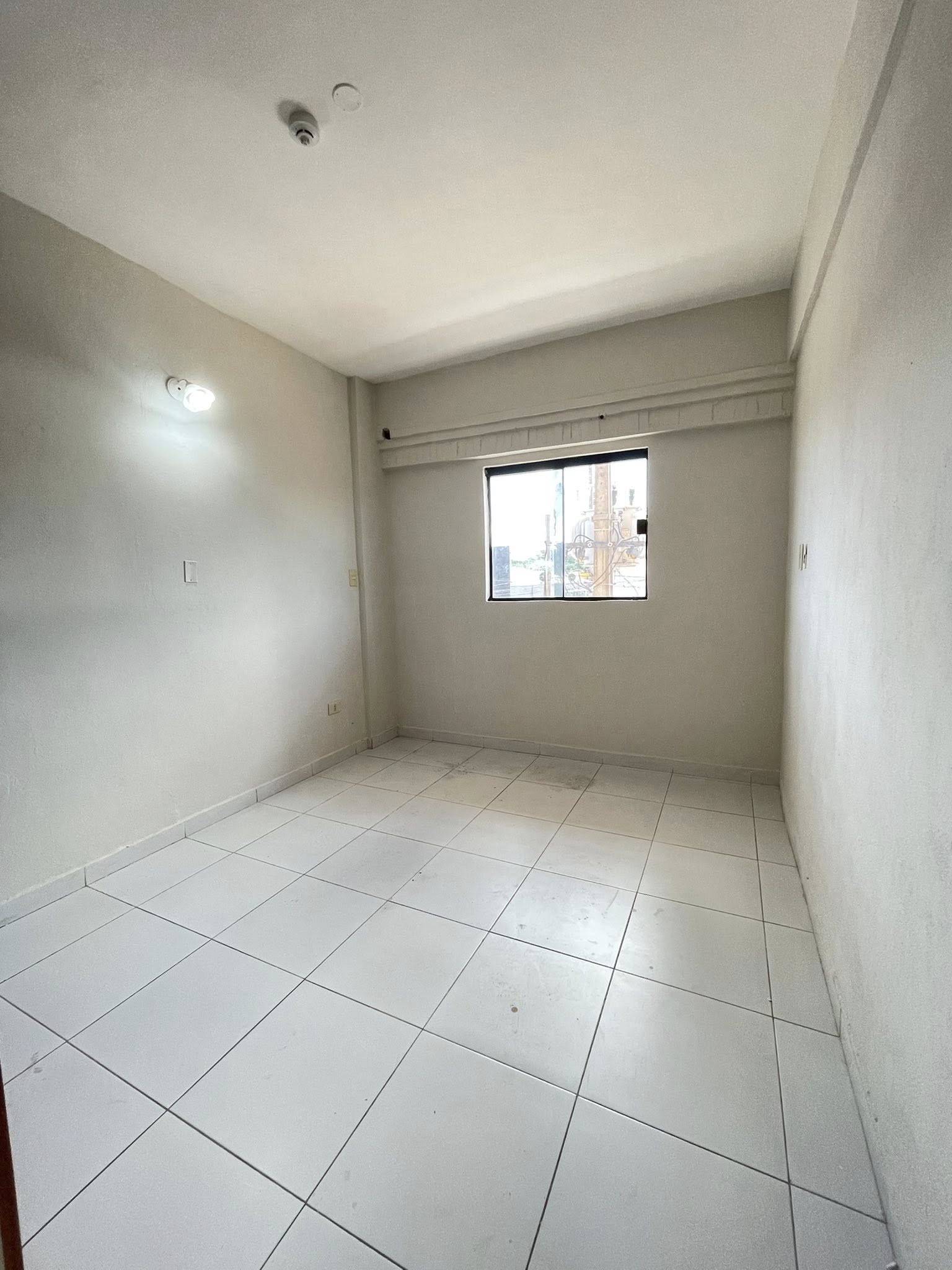 ⭕Alquile un hermoso apartamento a un paso de la Avda. Von Polesky, cerca del Hipermercado Luisito. 🏢 - 8