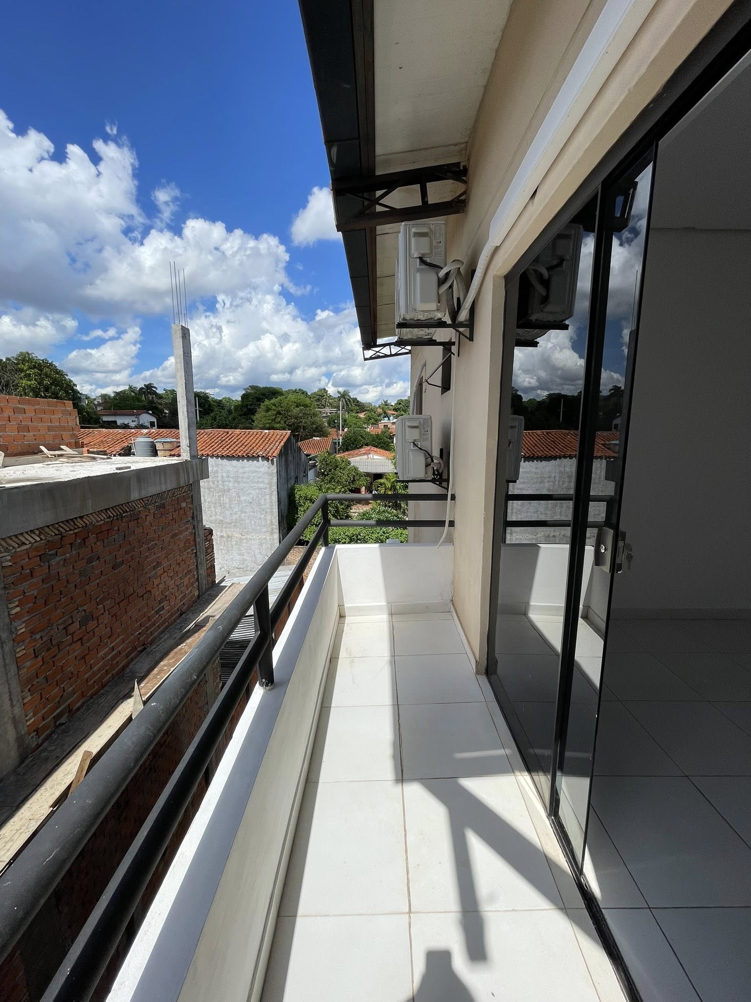Oportunidad de alquiler en Villa Elisa ‼️ ⭕Alquilo hermoso departamento a pasos de la Avda Von Polesky próximo al Hiperm - 1