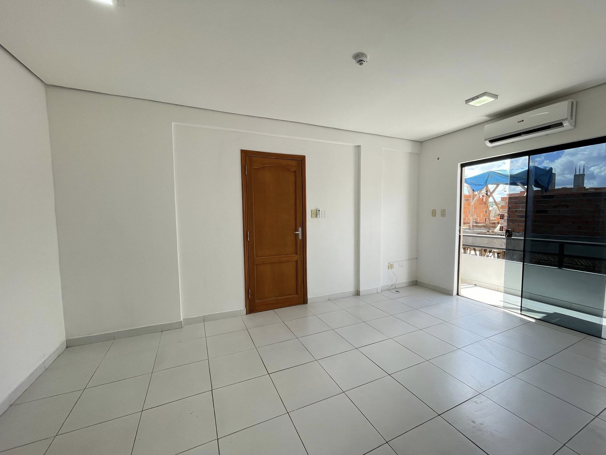 Oportunidad de alquiler en Villa Elisa ‼️ ⭕Alquilo hermoso departamento a pasos de la Avda Von Polesky próximo al Hiperm - 2