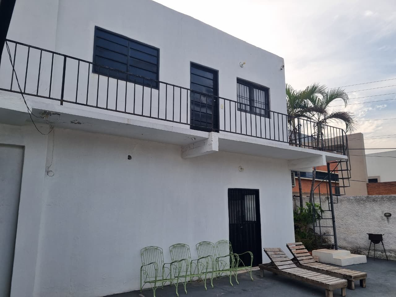 Vendo casa quinta Zona árecaya a una cuadra de fortis - 1