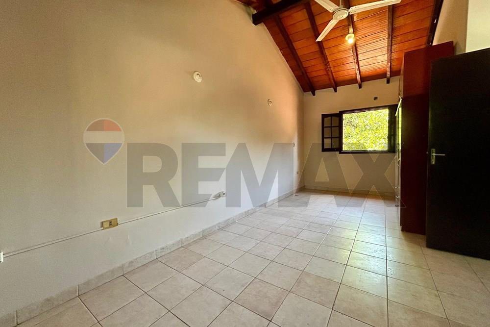 Casa en Fdo de la Mora Zona Sur - B° Leopardi 🏡CASA EN ALQUILER FERNANDO DE LA MORA | BARRIO LEOPARDI - 14