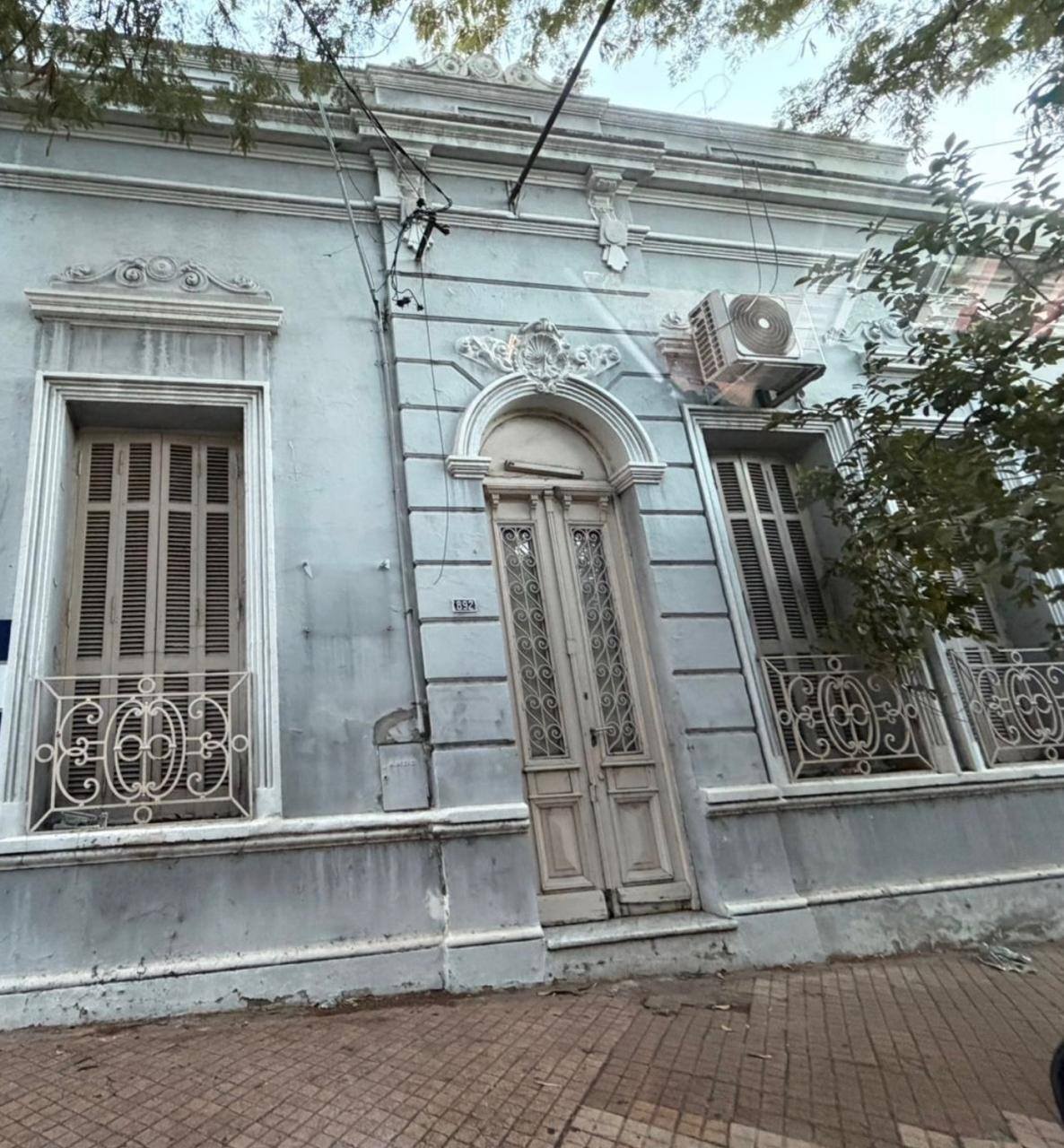 ✨ VENDO CASA ANTIGUA EN EL CASCO HISTÓRICO DE ASUNCIÓN ✨ - imagen 2