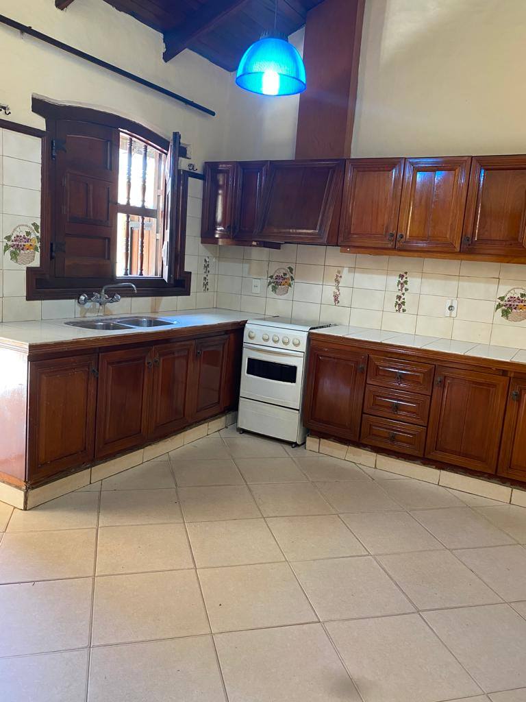 Tu nuevo hogar te espera! Hermosa casa cerca del Shopping del Sol - imagen 3