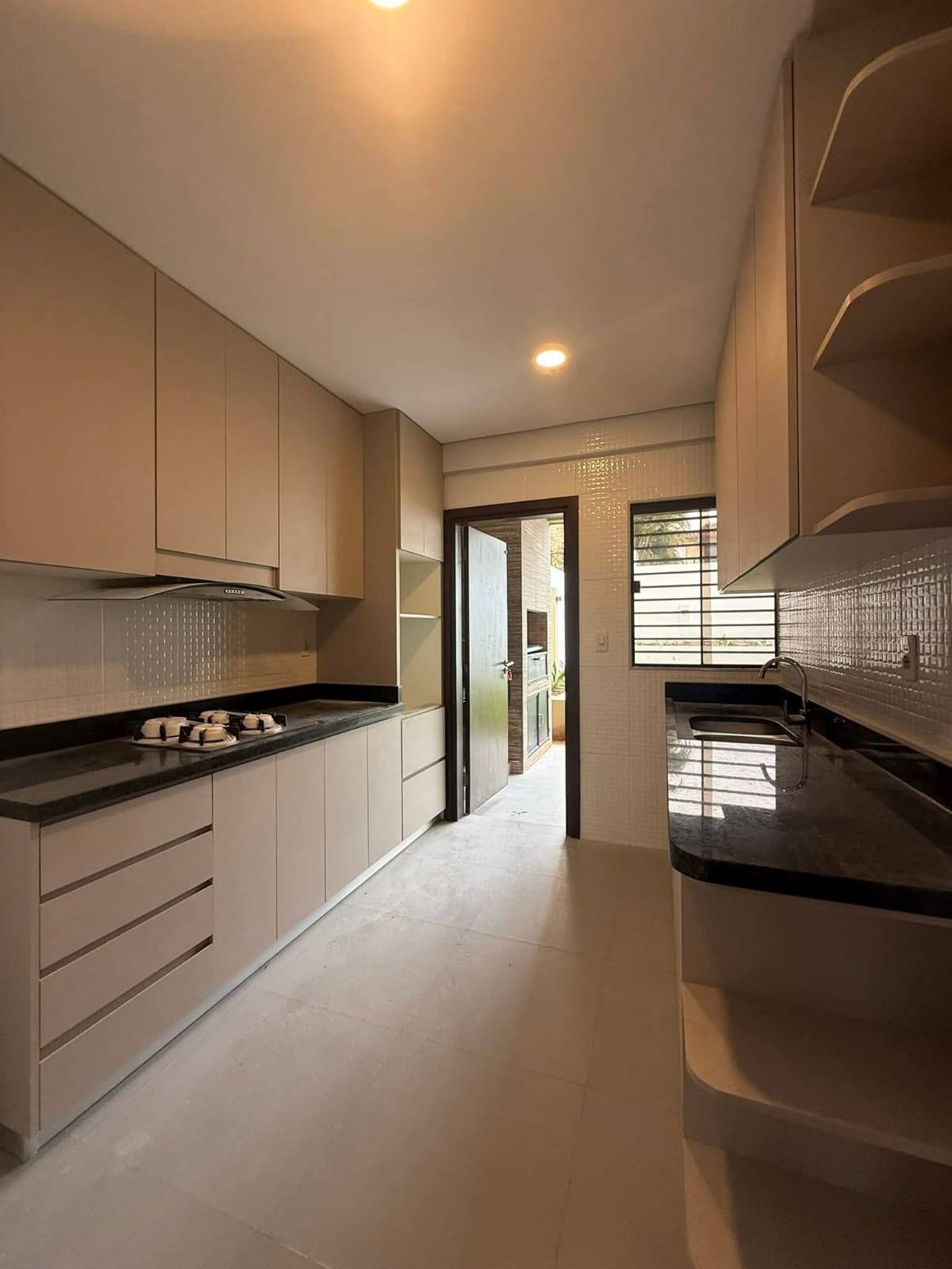 ALQUILO HERMOSO DÚPLEX EN LAMBARÉ ZONA ITA ENRAMADA - 10