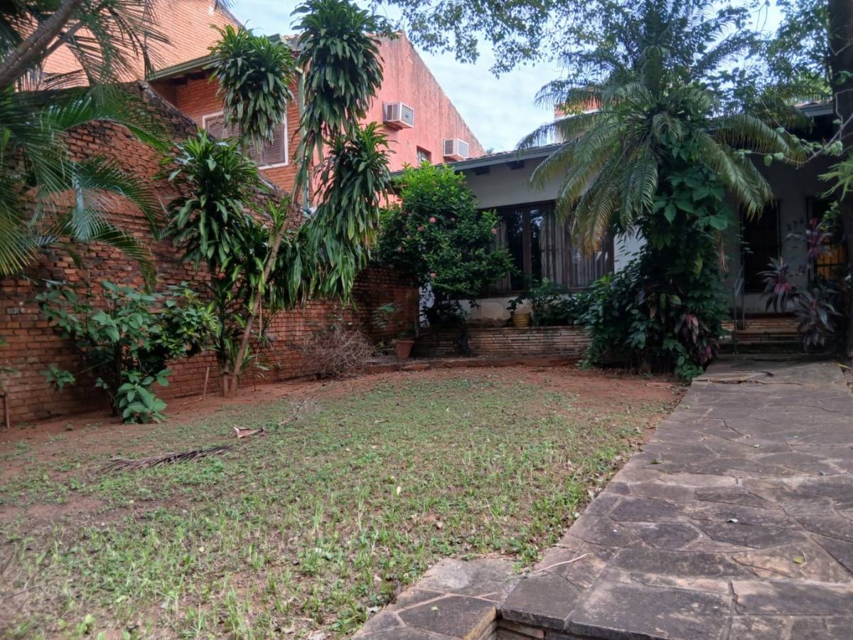 VENDO TERRENO de 940 m2 s/ Sgto Martínez a 2 cuadras de Mcal López - imagen 2