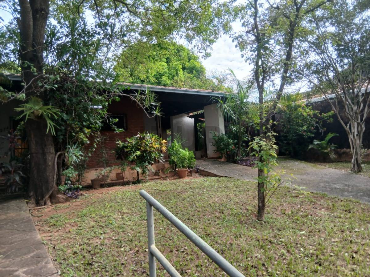 VENDO TERRENO de 940 m2 s/ Sgto Martínez a 2 cuadras de Mcal López - imagen 3