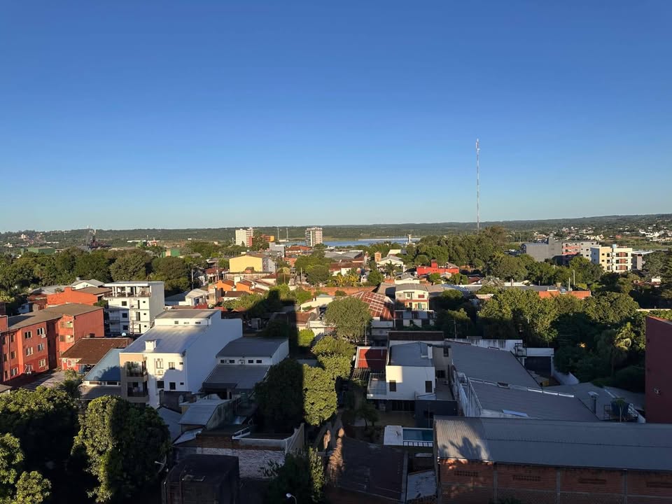 EN VENTA DEPTO EN AMERICA 4✨✨✨ Departamento en Pleno Centro de Encarnación - imagen 2