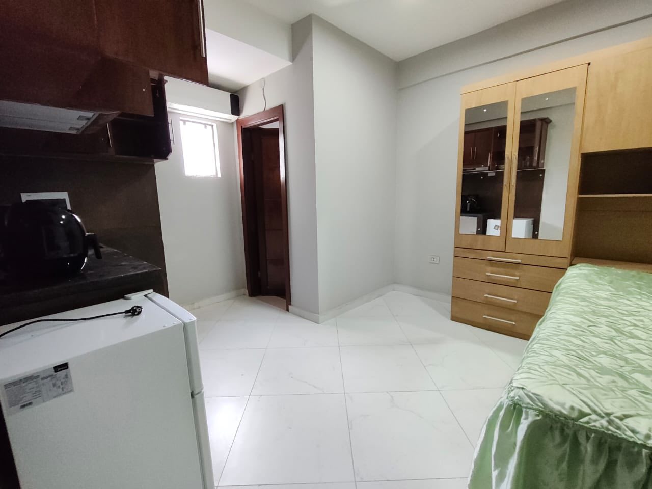 🏡 ALQUILO DEPARTAMENTO AMOBLADO A ESTRENAR EN LAMBARÉ - 4