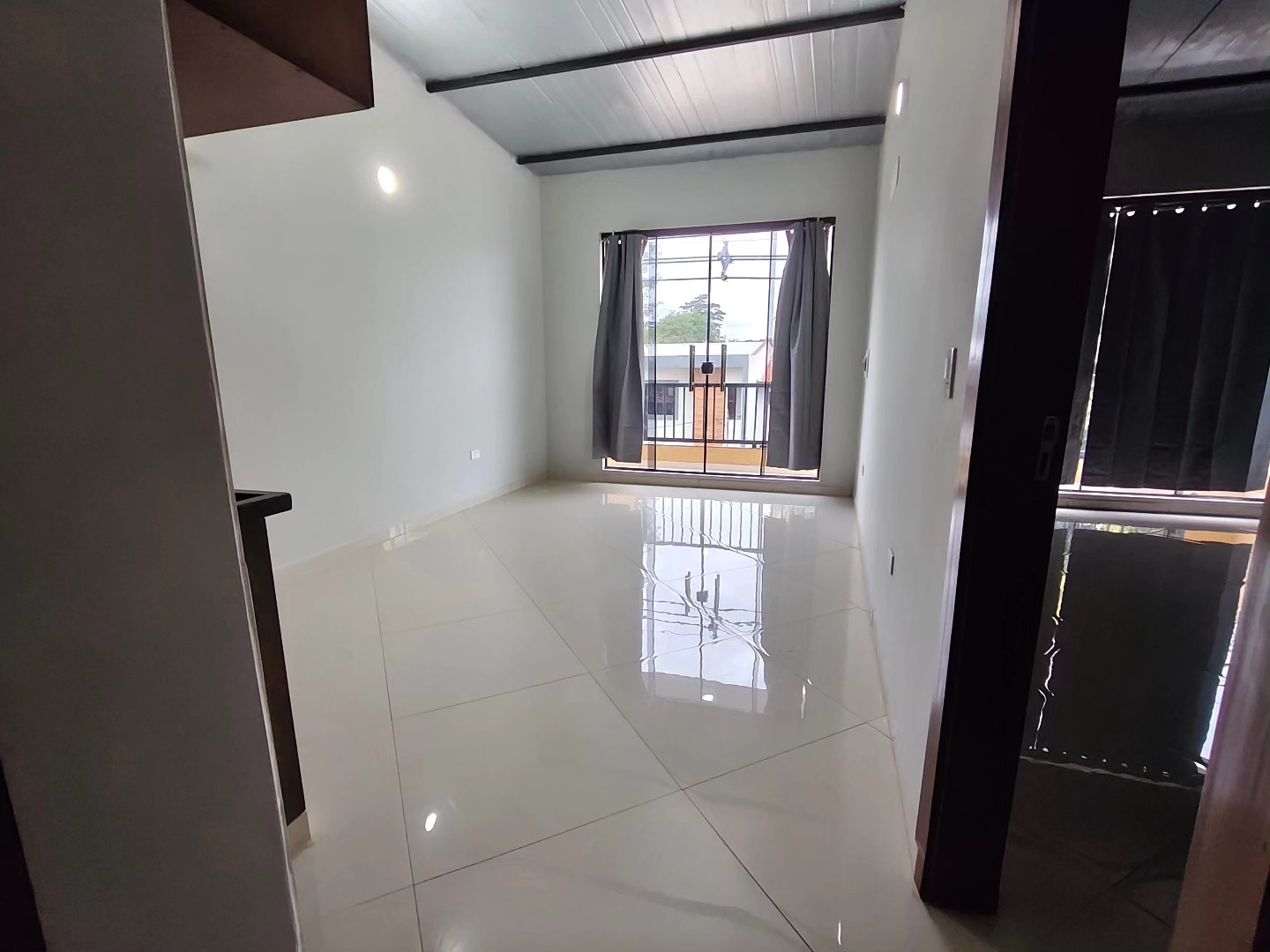 ALQUILO DEPARTAMENTO DE 1 HABITACIÓN EN LAMBARÉ  1 habitación amplia con balcón - 8