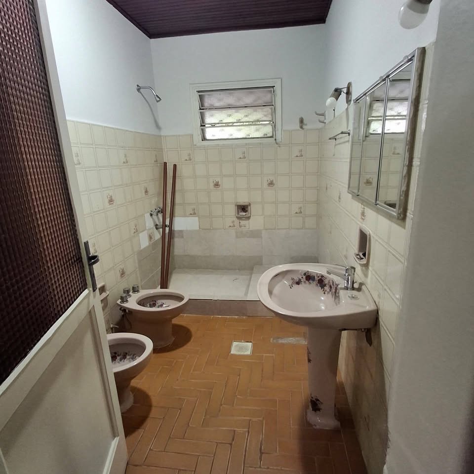 OPORTUNIDAD EN SAJONIA! 🏠 Ideal para Oficina o Vivienda Familiar - 8