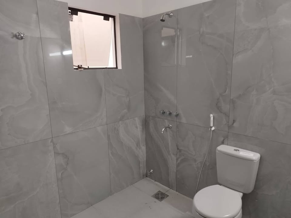 🏡 ALQUILO EN SAJONIA - Gs. 5.000.000 + IVA - imagen 11