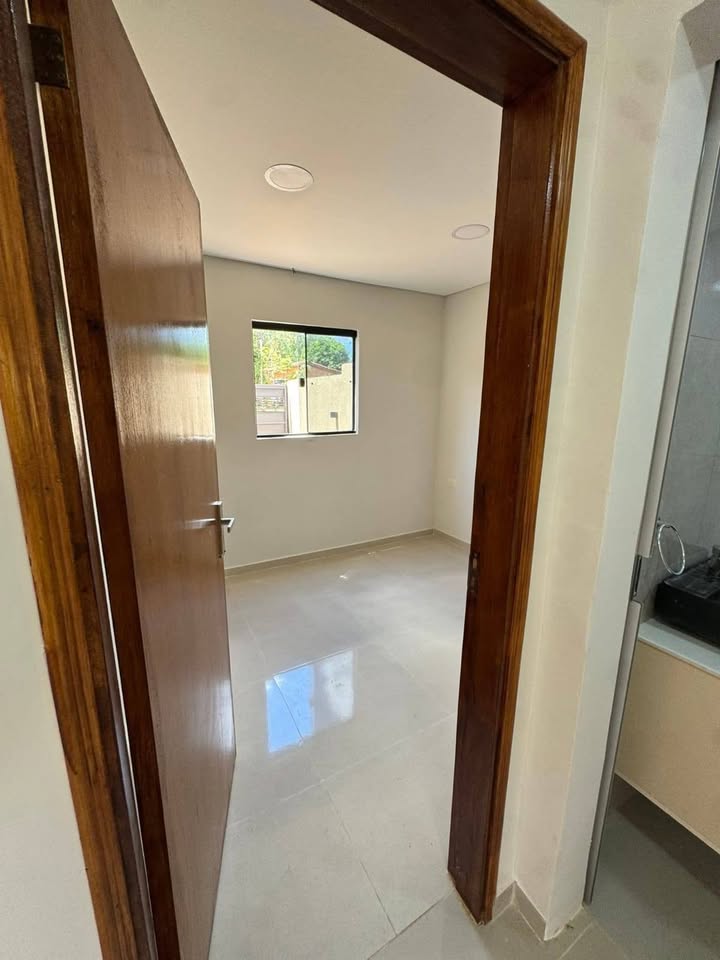 🔑 ALQUILO HERMOSA CASA INDEPENDIENTE EN ITAPUAMI- LUQUE - imagen 4