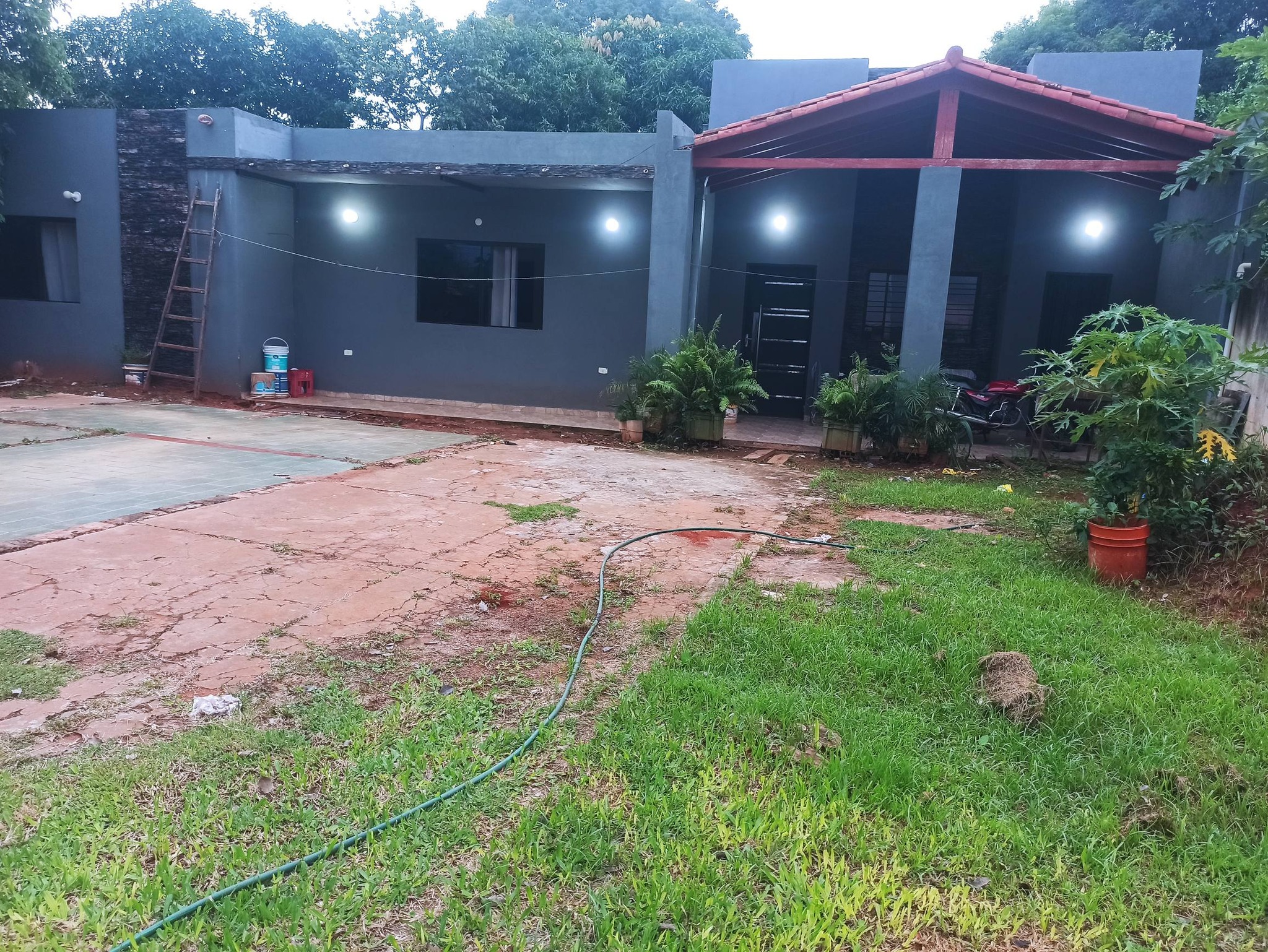 🔥 ¡HERMOSA CASA EN VENTA EN ESQUINA – CAPIATÁ! 🔥 - imagen 3