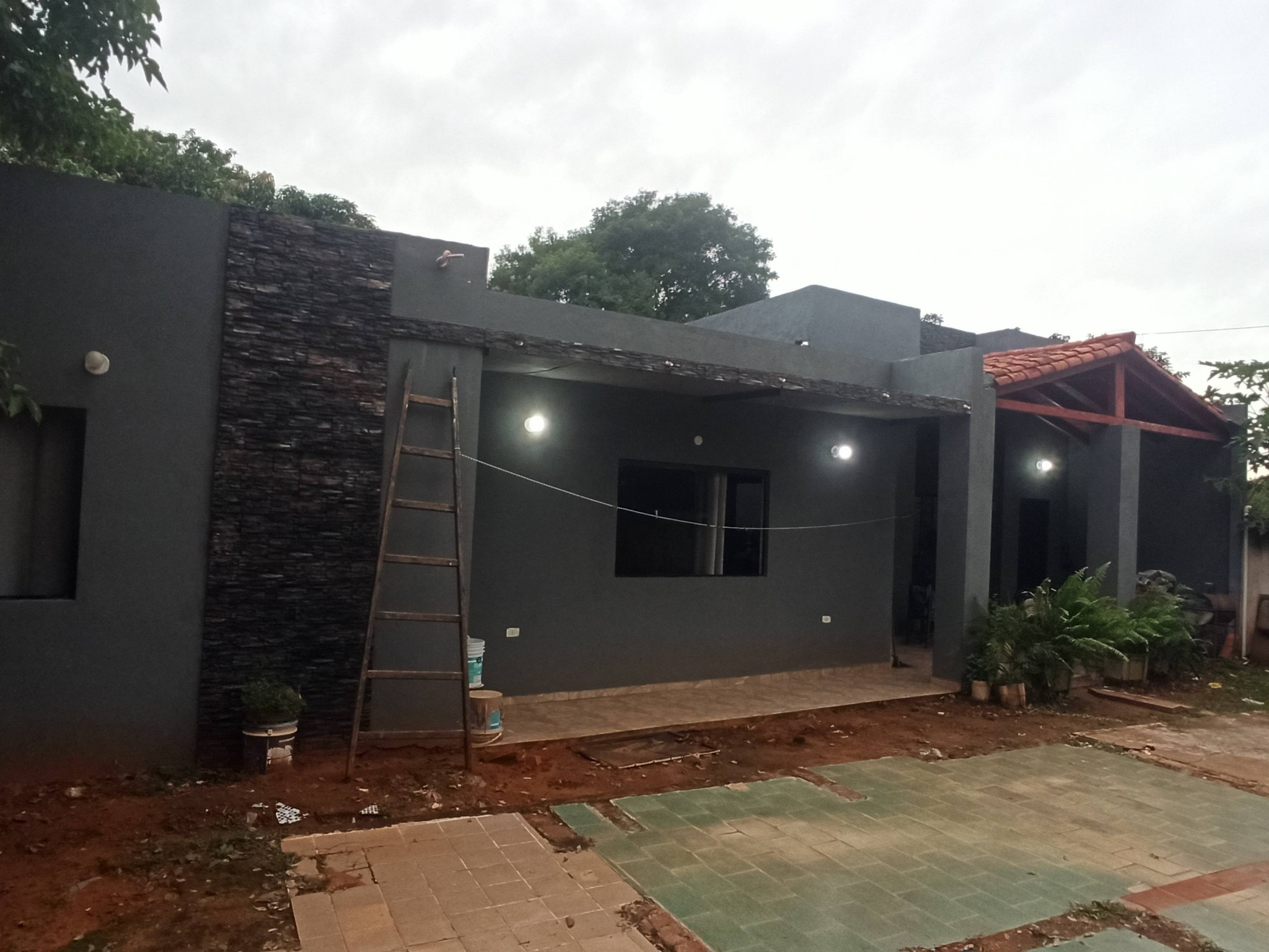 🔥 ¡HERMOSA CASA EN VENTA EN ESQUINA – CAPIATÁ! 🔥 - imagen 7