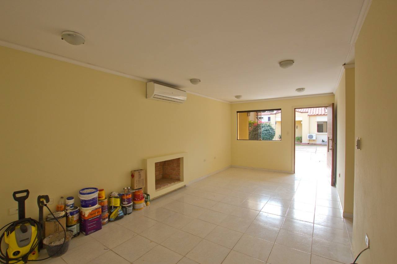 Vendo casa en Condominio Boulevard Confederación en Luque. - 6