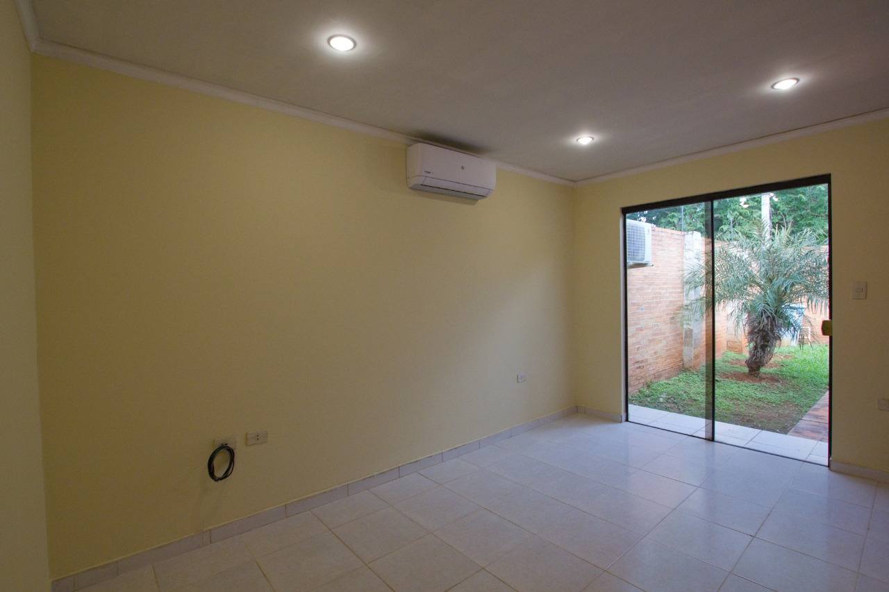 Vendo casa en Condominio Boulevard Confederación en Luque. - 15