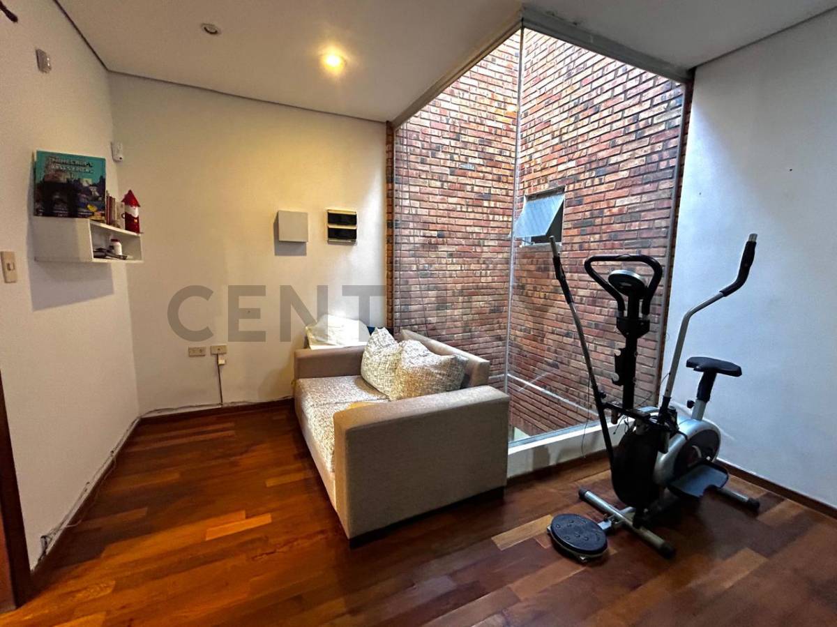Venta de Casa Dúplex en Ycuá Satí, Asunción - 16