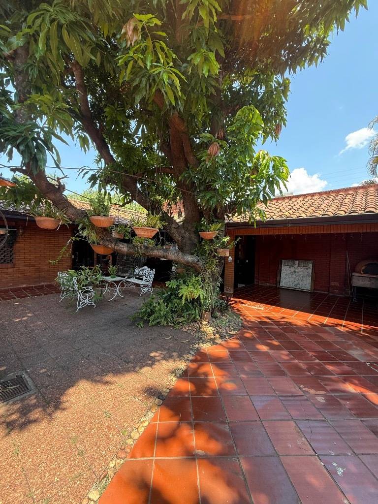 VENDO IMPORTANTE PROPIEDAD en Mburucuyá, Asunción - 17