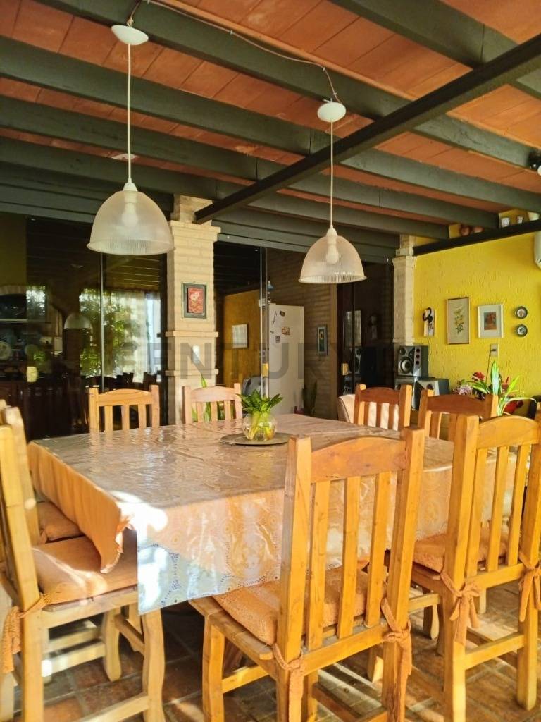 Vendo Casa Barrio Mburucuya, Asuncion - imagen 10