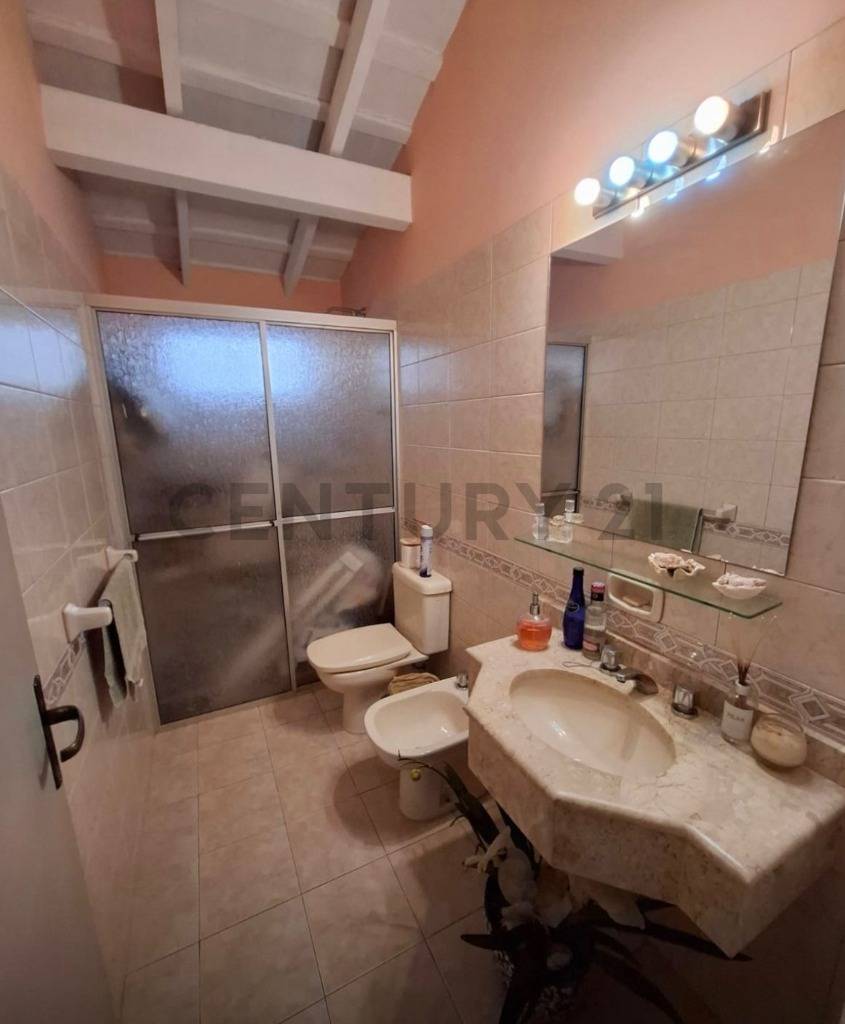 VENTA DE HERMOSA CASA EN EL BARRIO MBURUCUYA - imagen 11