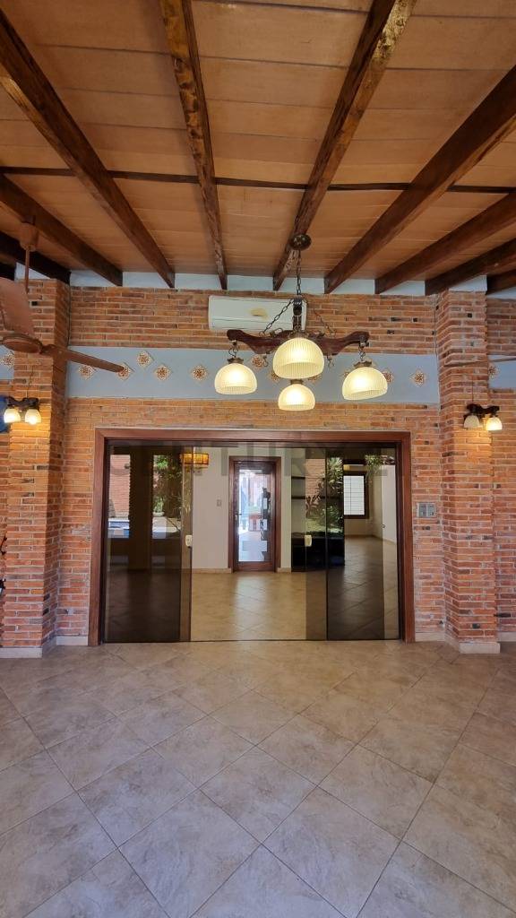 VENDO – Hermosa Casa en Barrio Mburucuyá, Asunción. - 15