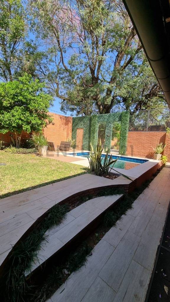 VENDO – Hermosa Casa en Barrio Mburucuyá, Asunción. - 17