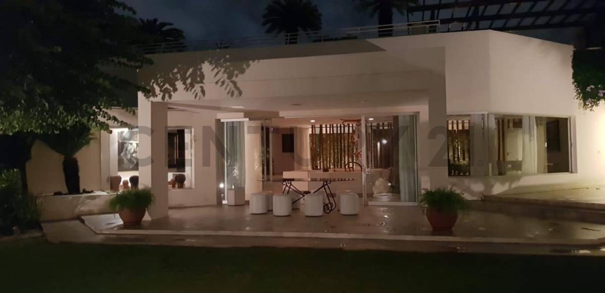 RESIDENCIA EN VENTA Venta - Mburucuyá, Asunción - 6