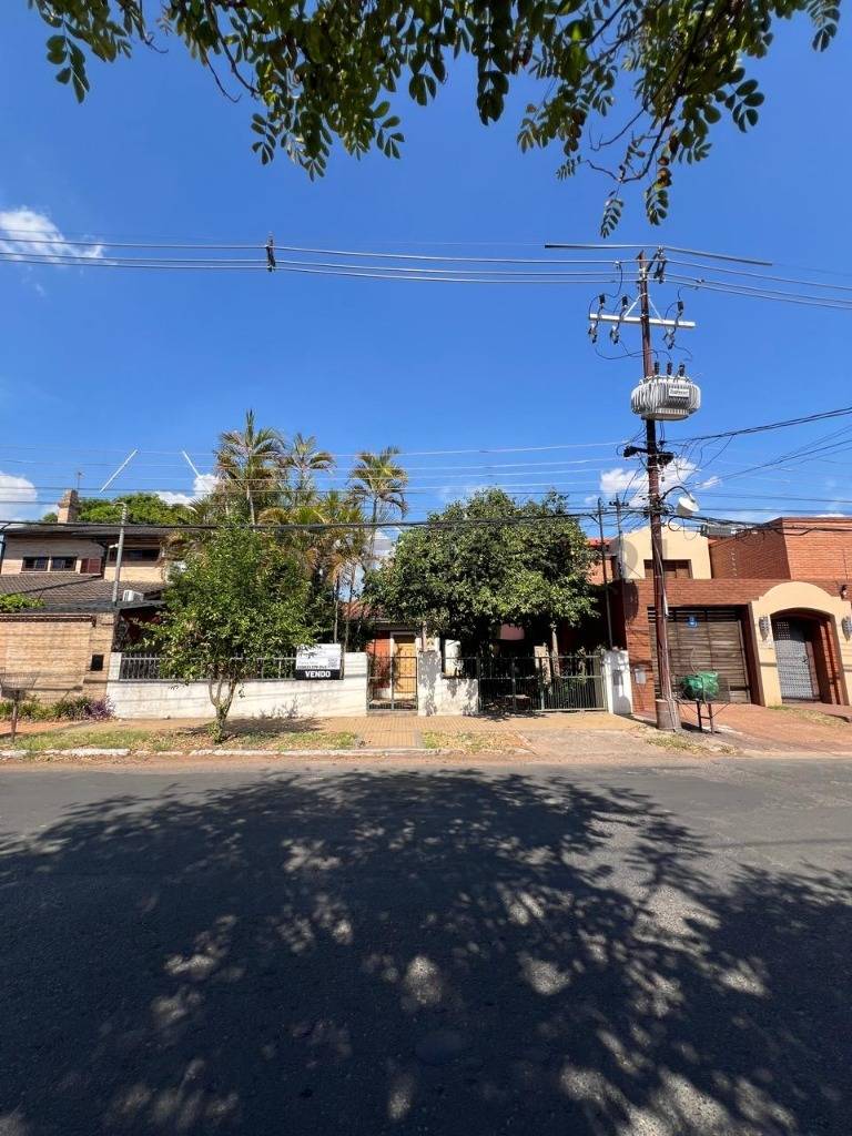 En venta casa sobre la calle Zubizarreta, barrio Mburukuja! Zubizarreta , Mburucuyá, Asunción - imagen 2
