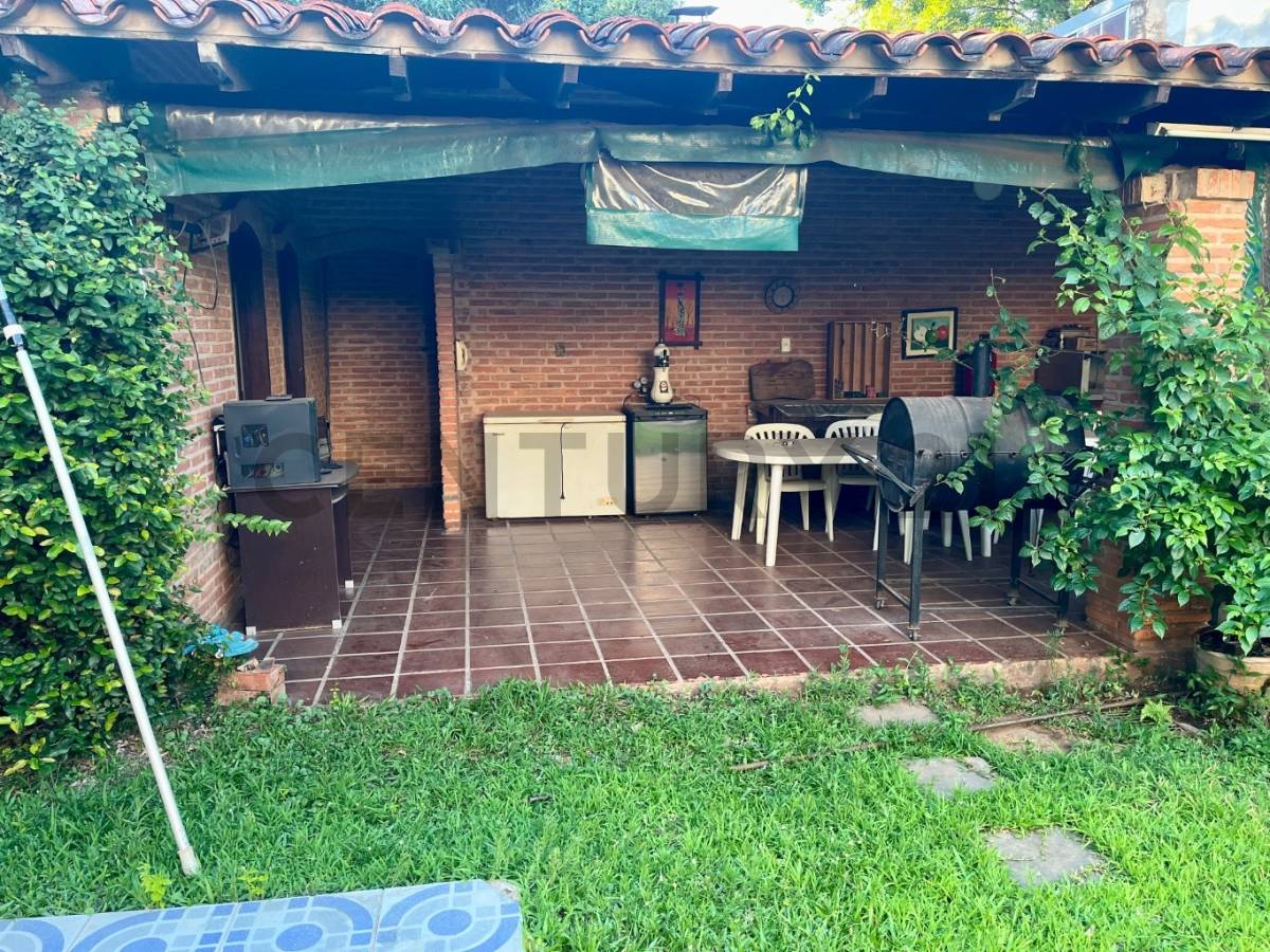 VENDO CASA A METRO DE MOLAS LOPEZ - 7