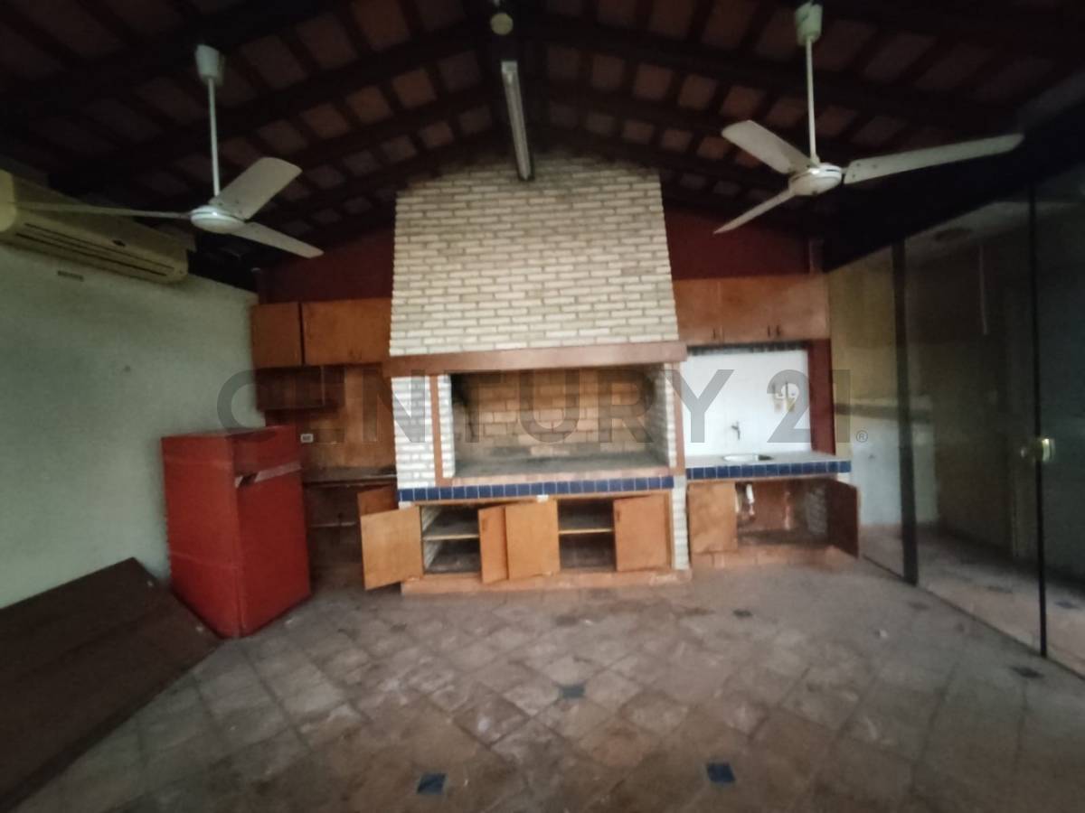 CASA EN VENTA A PRECIO POR DEBAJO DEL VALOR DE MERCADO - 10