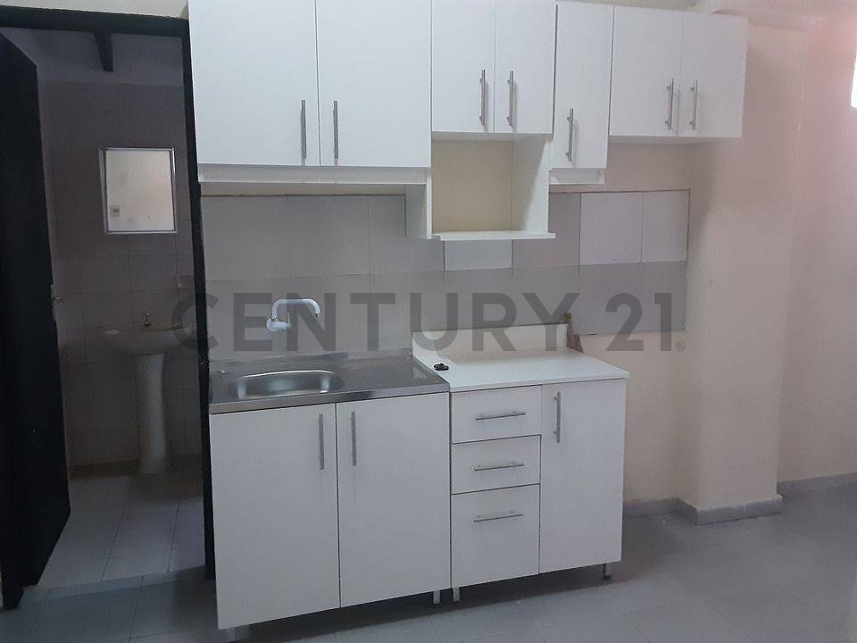 Venta de Casa con 2 Departamentos – Ideal Vivienda y Oficina - imagen 10