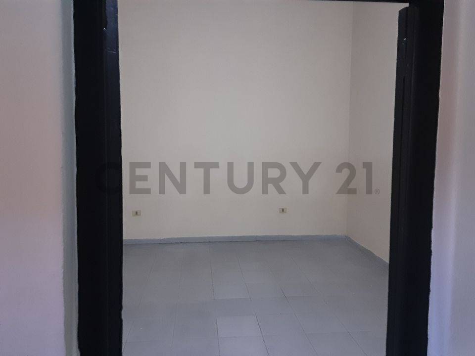 Venta de Casa con 2 Departamentos – Ideal Vivienda y Oficina - imagen 11