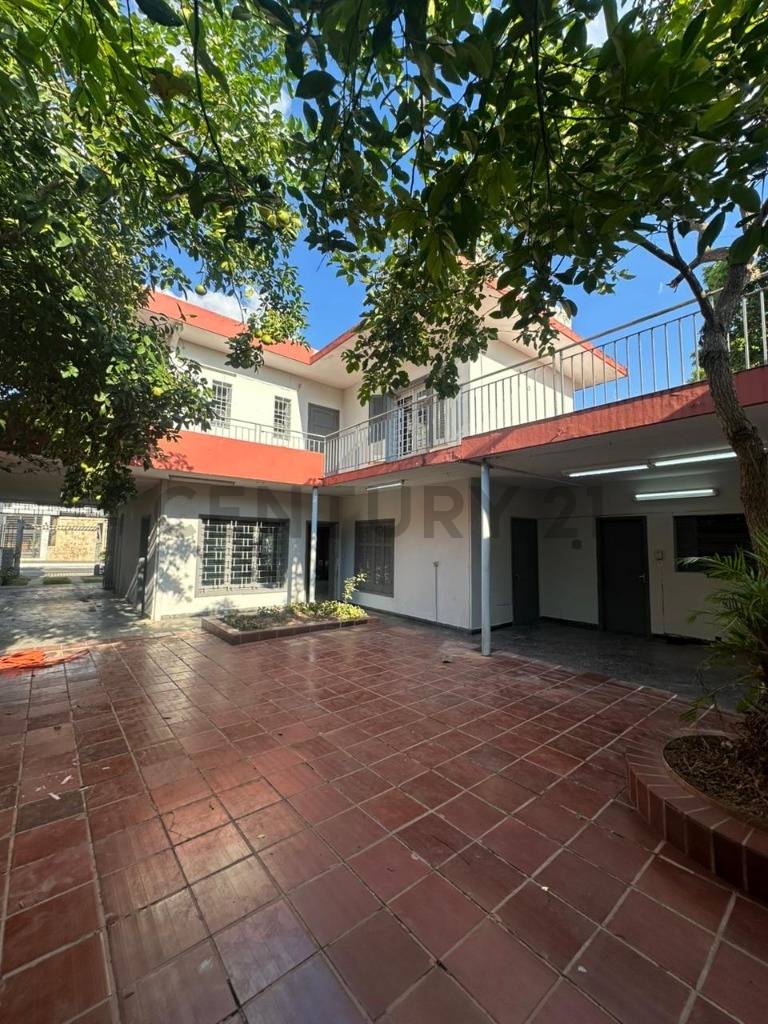 EN VENTA PROPIEDAD EN BARRIO CARLOS ANTONIO LOPEZ - 3