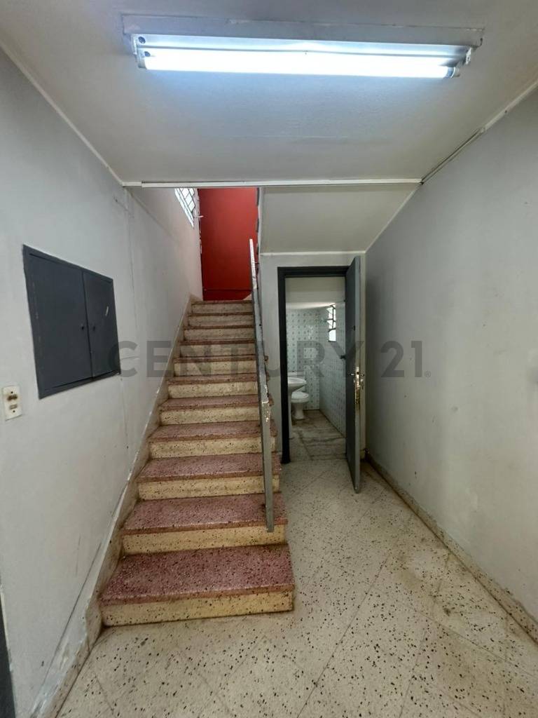 EN VENTA PROPIEDAD EN BARRIO CARLOS ANTONIO LOPEZ - 6