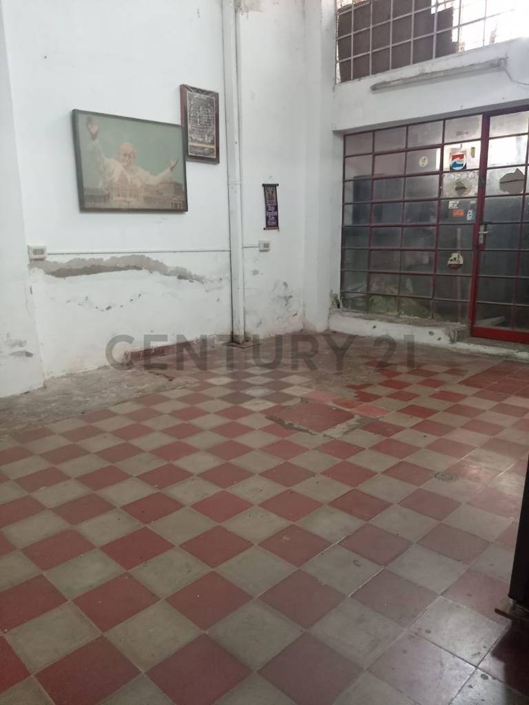 VENDO CASA / OFICINA en el barrio Dr. Gaspar Rodriguez de Francia - 5