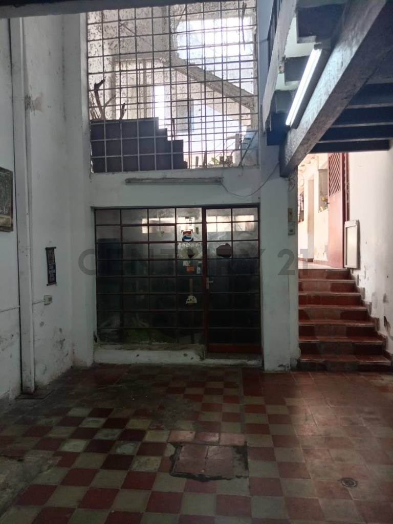 VENDO CASA / OFICINA en el barrio Dr. Gaspar Rodriguez de Francia - 6