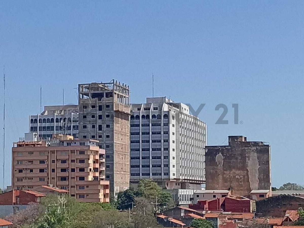 VENDO CASA / OFICINA en el barrio Dr. Gaspar Rodriguez de Francia - 12