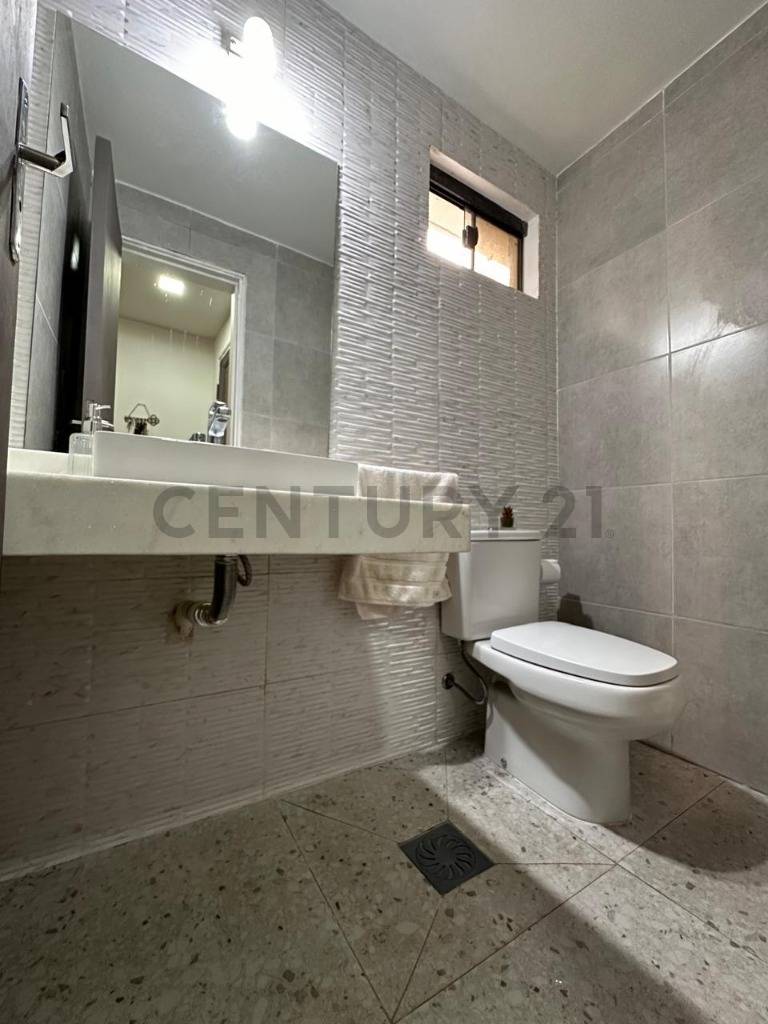 VENDO HERMOSA CASA EN ZONA CENTRICA DE ASUNCION - imagen 13