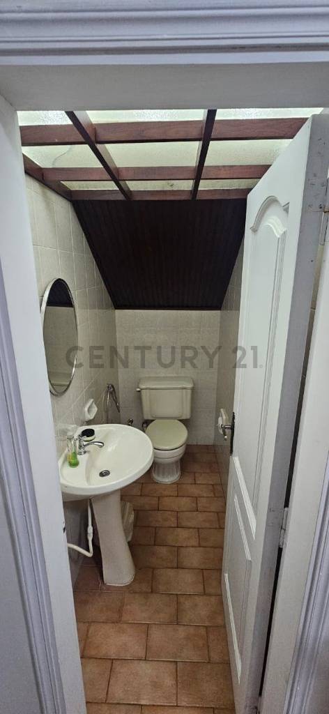Vendo casa en el barrio Herrera Asuncion Z/ Av. Mariscal lopez - imagen 9