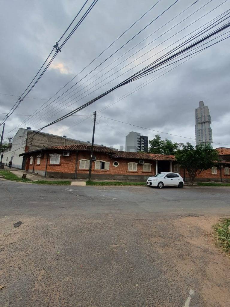 Propiedad para refaccionar o demoler ideal para desarrollo - imagen 4