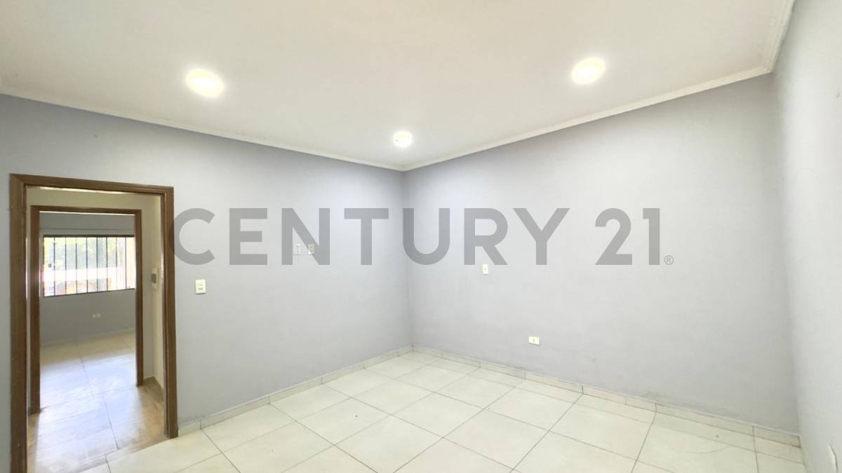 VENDO CASA, ZONA HIPÓDROMO- ASUNCIÓN - 10