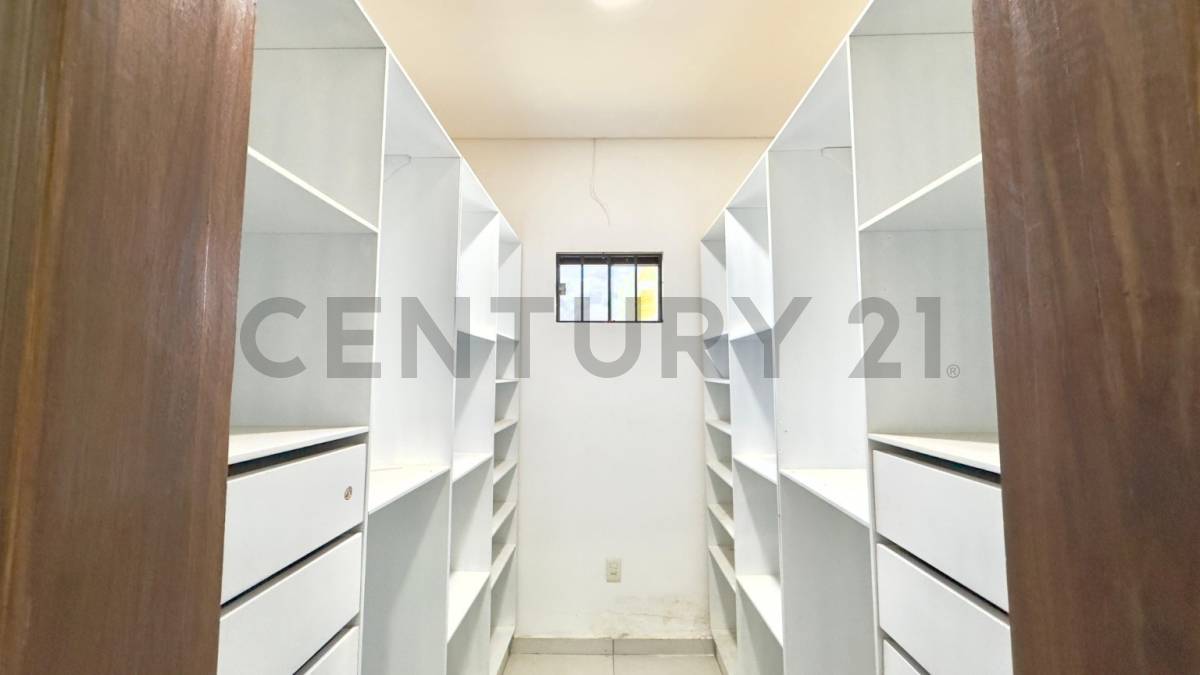 VENDO CASA, ZONA HIPÓDROMO- ASUNCIÓN - 12