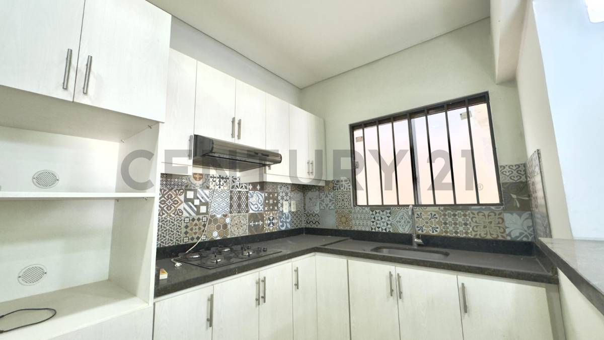 VENDO CASA, ZONA HIPÓDROMO- ASUNCIÓN - 18